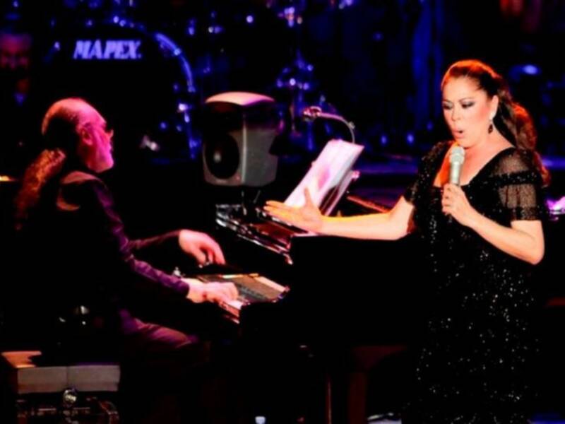 Isabel Pantoja, arrasa en Córdoba 