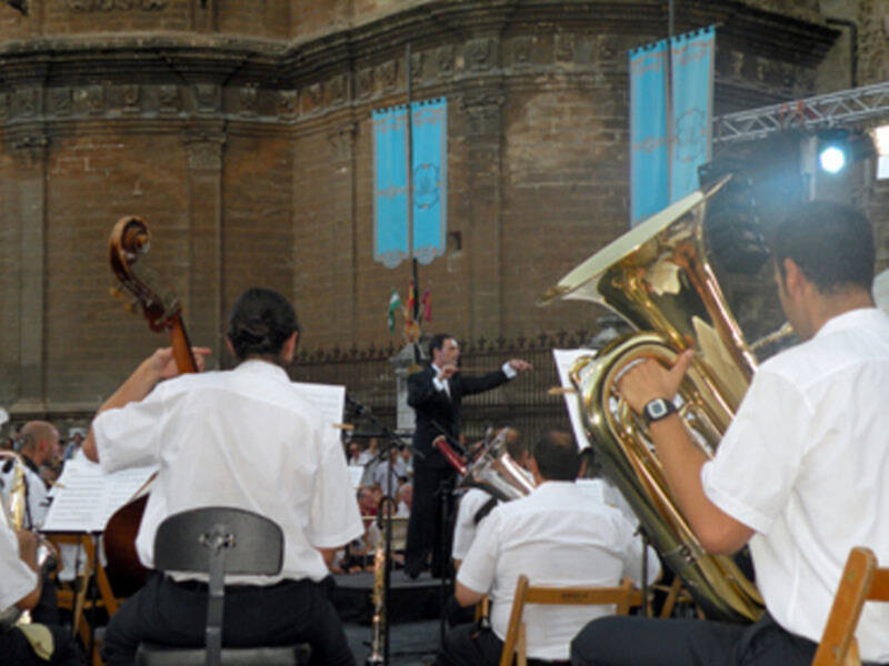 Concierto Extraordinario de la víspera de la Virgen de los Reyes