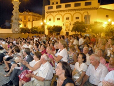 Concierto Extraordinario de la víspera de la Virgen de los Reyes