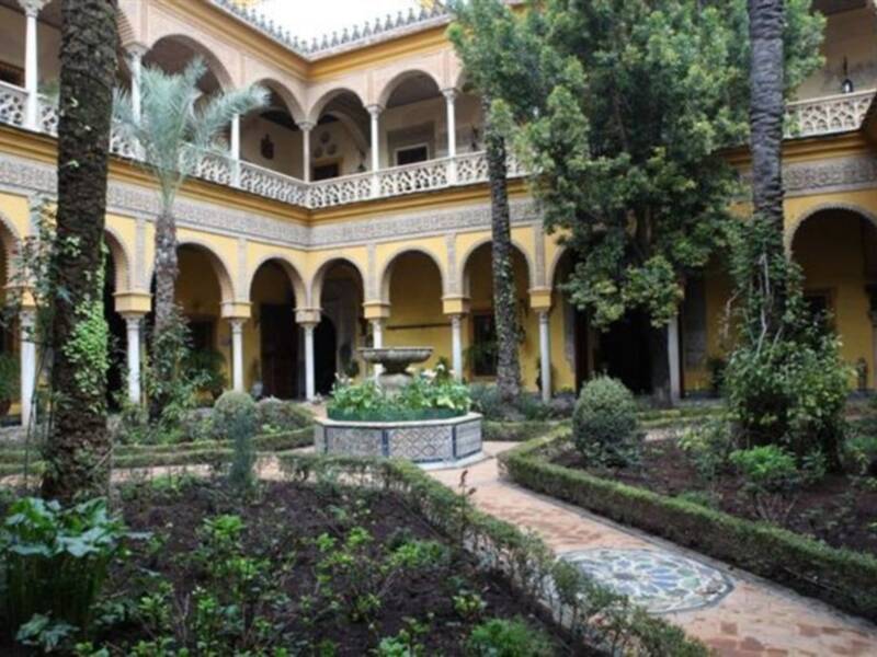 La Duquesa Alba confirma en un comunicado que se casara en Sevilla a primeros de octubre