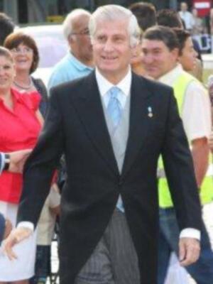 La Duquesa De Alba  se casa 5 octubre  a la una de la tarde 