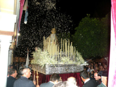 La Fe Mariana de todo un pueblo con su Patrona la virgen de los Dolores de Rinconada (Sevilla)