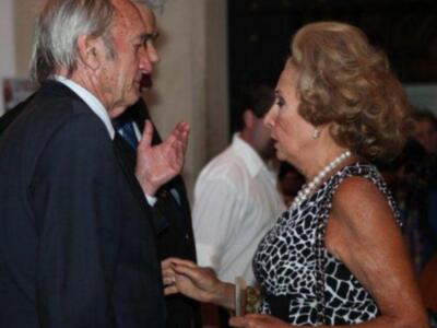 Duquesa de Alba y Carmen Tello en la misa del funeral de la madre de Julio Aparicio