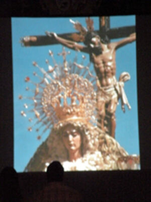 Audiovisual con el titulo Sentimiento Cofrade, vivencia de un año de vida, en la Hermandad de la Vera-cruz de Alcalá del Río