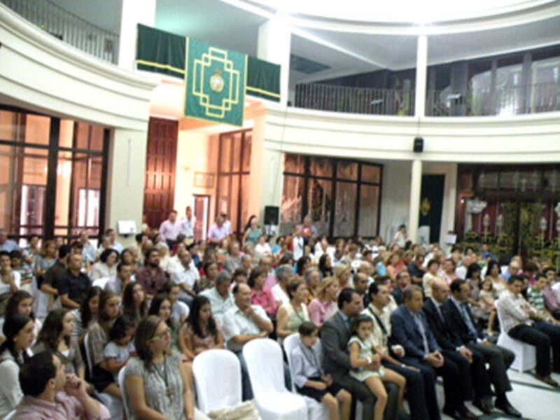 Audiovisual con el titulo Sentimiento Cofrade, vivencia de un año de vida, en la Hermandad de la Vera-cruz de Alcalá del Río