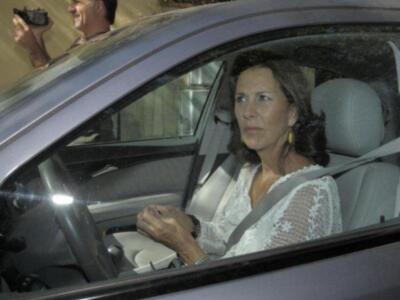 El emotivo reencuentro de los duques de Alba y su madrina Carmen Tello tras la boda