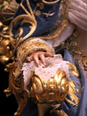 Besamano y Besapies de la Virgen de las Angustias de Alcalá del Río