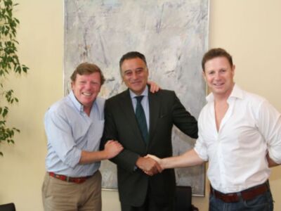 FIBES y Los Morancos firman un acuerdo de colaboración para las próximas actuaciones de su espectáculo Risoterapia