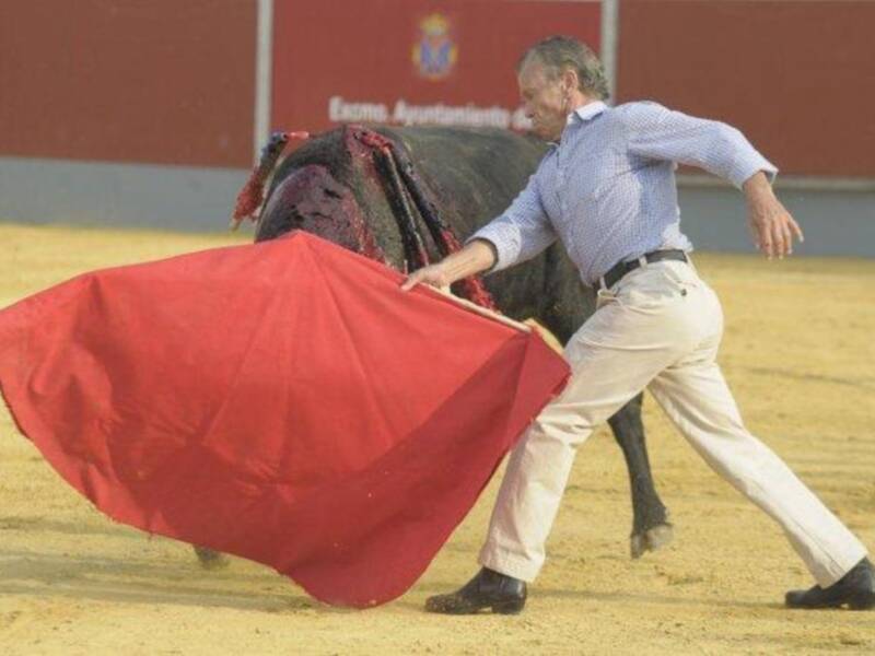 Espartaco, Ponce ,Morante y Cayetano, toreros solidarios y padrazos 