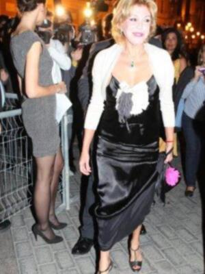 Fiesta de gala y mascaras en los Reales Alcázares de Sevilla  