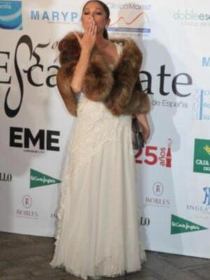 Fiesta de gala y mascaras en los Reales Alcázares de Sevilla  