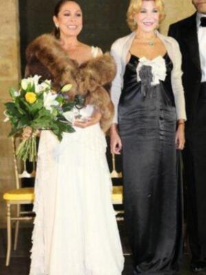 Fiesta de gala y mascaras en los Reales Alcázares de Sevilla  