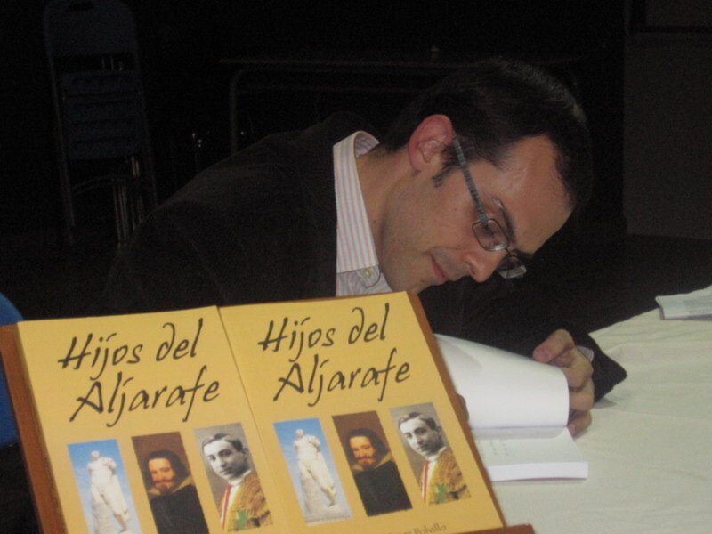 El libro "Hijos del Aljarafe" se presenta el jueves 1 en la Biblioteca Municipal de Huévar