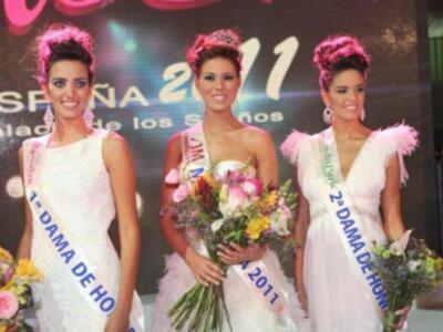 Miss España 2011 Andrea Huisgen; una catalana de padre alemán