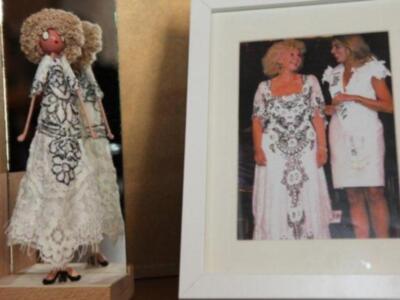 La duquesa de alba inaugura una exposición sobre moda con los trajes que ha lucido a lo largo de su vida