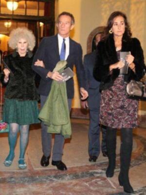 Los Duques de alba en el teatro para ver a Ana Belén