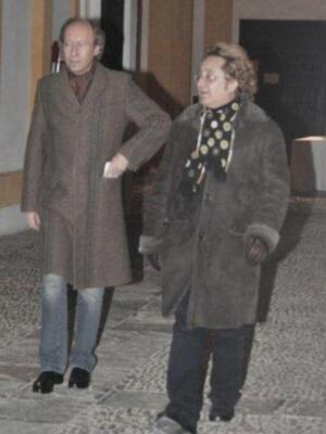 La duquesa de Alba presenta por fin sus memorias con su marido y tres de sus hijos