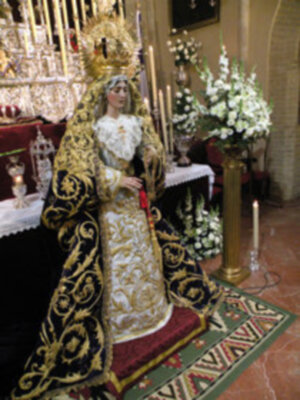 Galería del Besamano de la Stma Virgen de la Esperanza de la Hermandad de Jesús Nazareno de Alcalá del Río