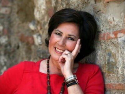 Isabel Fayos pregonará la Semana Santa en la Bda. Nueva Sevilla de Castilleja de la Cuesta