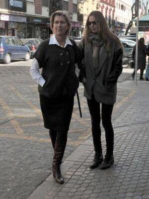 Alejandra Osborne ya tiene a sus mellizos en su casa sevillana