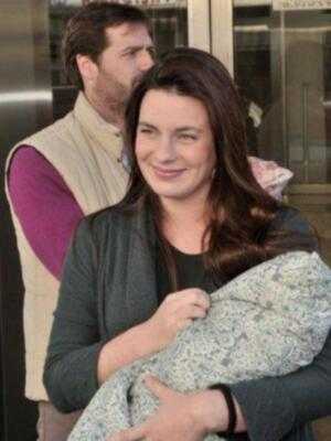 Alejandra Osborne ya tiene a sus mellizos en su casa sevillana