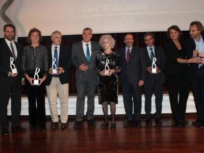 La duquesa de Alba premiada por Onda Cero
