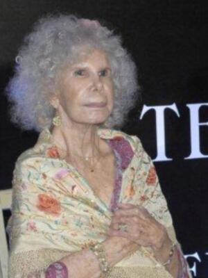 La duquesa de Alba, premio a la mejor embajadora de Sevilla en el mundo apoya a SM el rey