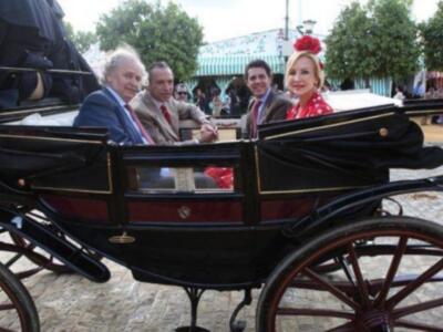 Numerosos personajes conocidos en Feria de Sevilla 2012