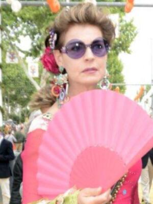 Numerosos personajes conocidos en Feria de Sevilla 2012