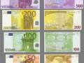 Monedas y billetes de euro en diferentes denominaciones.