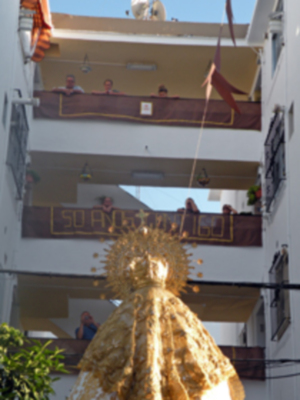 Medio siglo de devoción de todo un barrio, la huerta del Carmen.