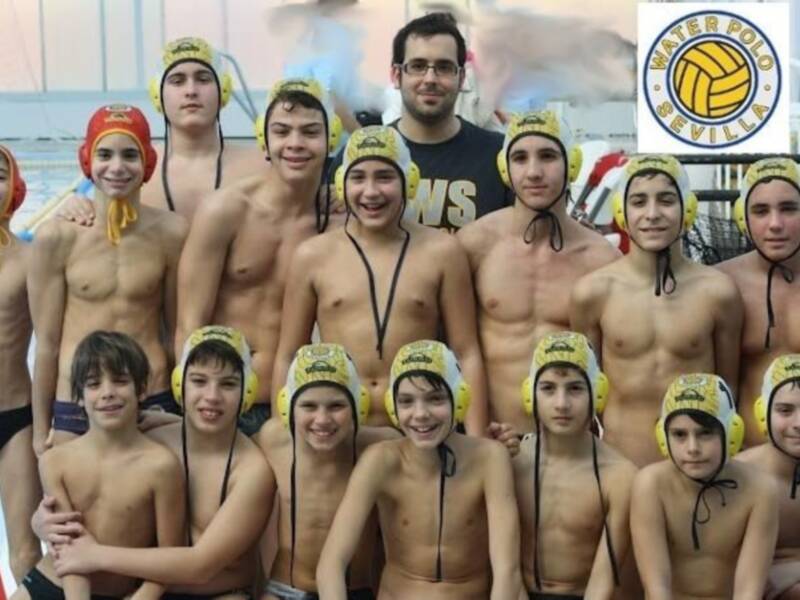 El Club Waterpolo Sevilla culmina una temporada para enmarcar