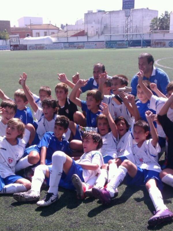 Los alevines del Castilleja CF, vuelve a ganar el 4 Trofeo Airesur