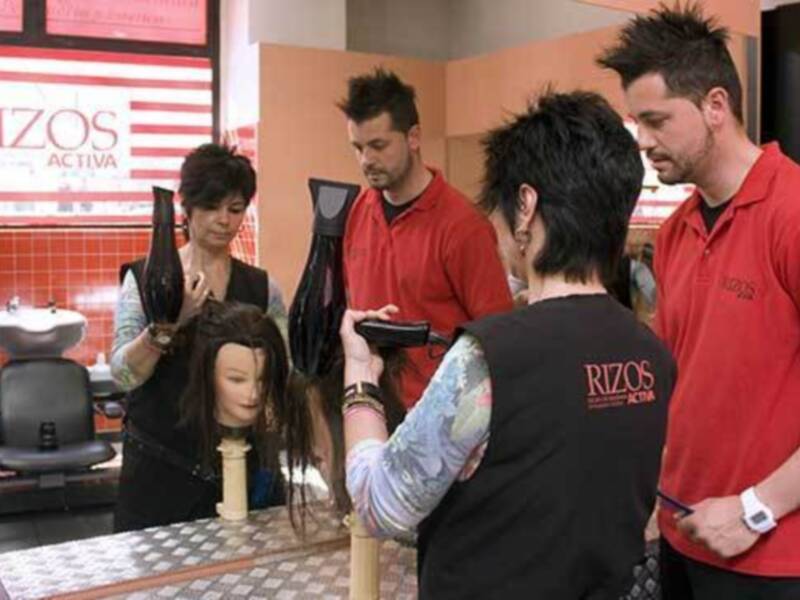 Rizos refuerza su línea de formación para peluqueros autónomos, impulsando la profesionalización del sector
