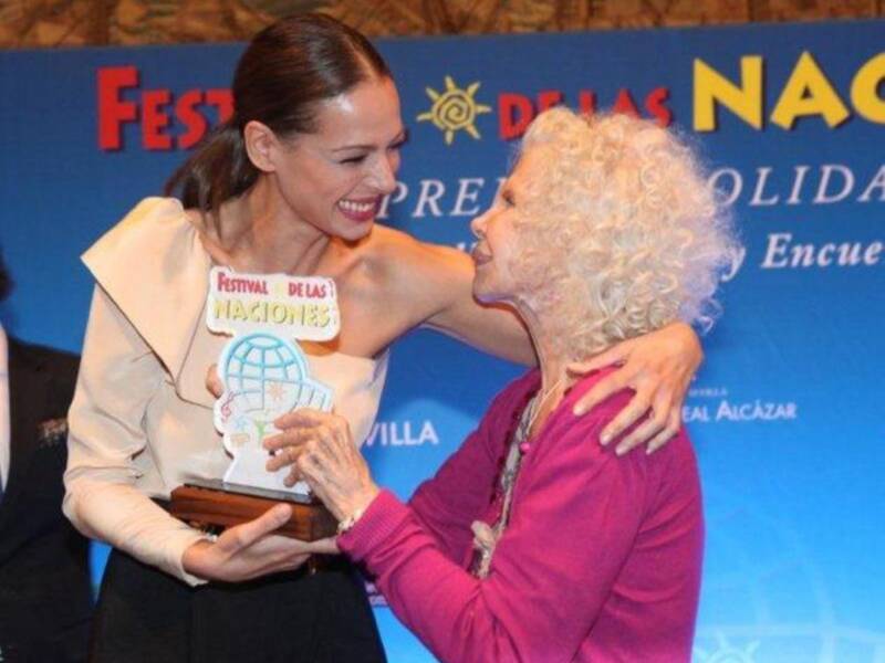 Eva González, la mejor mediadora entre la duquesa de Alba y los Rivera