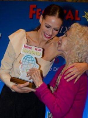 Eva González, la mejor mediadora entre la duquesa de Alba y los Rivera