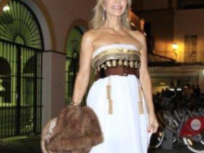 Luis Alfonso de Borbón y su esposa padrinos de la magnifica fiesta aniversario de la revista Escaparate en Sevilla