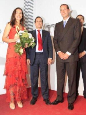 Luis Alfonso de Borbón y su esposa padrinos de la magnifica fiesta aniversario de la revista Escaparate en Sevilla