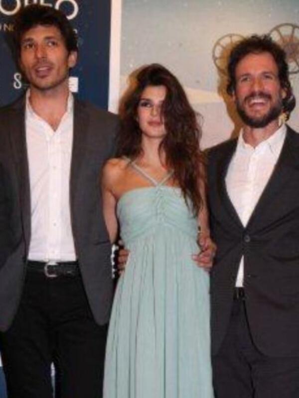 Andrés Velencoso y Clara Lago, una pareja con química
