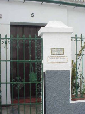 Analizamos las Máximas que, escribió Sor Ángela de la Cruz, a modo de Flor Espiritual, hoy: En el amor a la Cruz está la felicidad en este mundo y en otro (II).