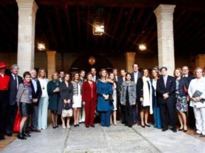 La Reina anfitriona de las primeras damas iberoamericanas visitan Cádiz y Jerez  