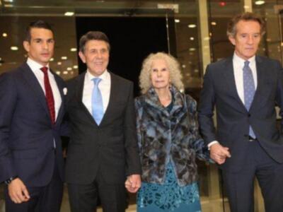 Amaia Salamanca y Ana Boyer, dos buenas amigas en Sevilla