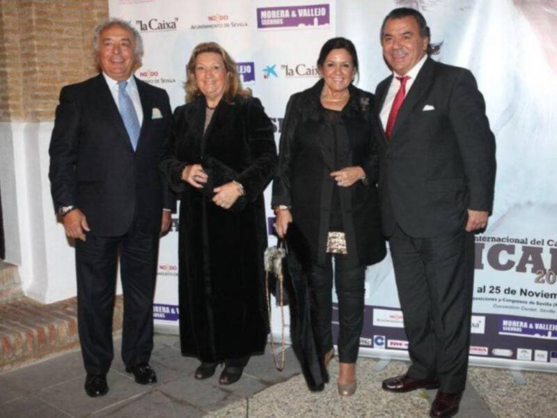 Alfonso Díez ejerce de duque de alba y entrega premio a Bo Derek