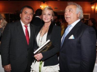 Alfonso Díez ejerce de duque de alba y entrega premio a Bo Derek