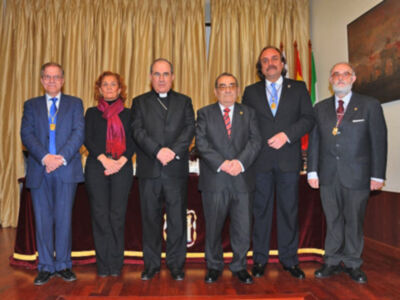  Sevilla.El Ateneo reconoció la labor de Caritas Diocesana con  la medalla de Oro  de su instituición.