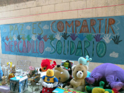 Sevilla. El colegio de Adulto (Ceper del polígono norte) celebro el día de la Paz.