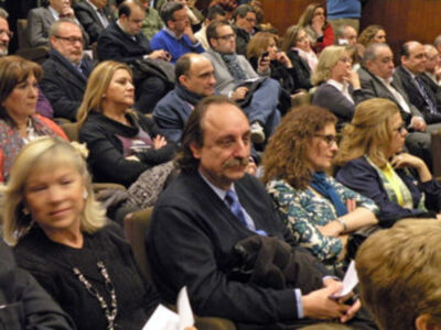 El cartel de la Semana Santa sevillana 2013 atrapado en una pintura