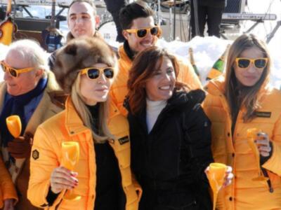 Carmen Lomana se divierte y olvida de su separación esquiando en Sierra Nevada