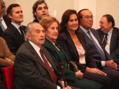 La duquesa de Alba, presidenta de honor de la fundación real academia de medicina y cirugía de Sevilla