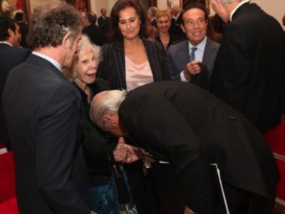 La duquesa de Alba, presidenta de honor de la fundación real academia de medicina y cirugía de Sevilla